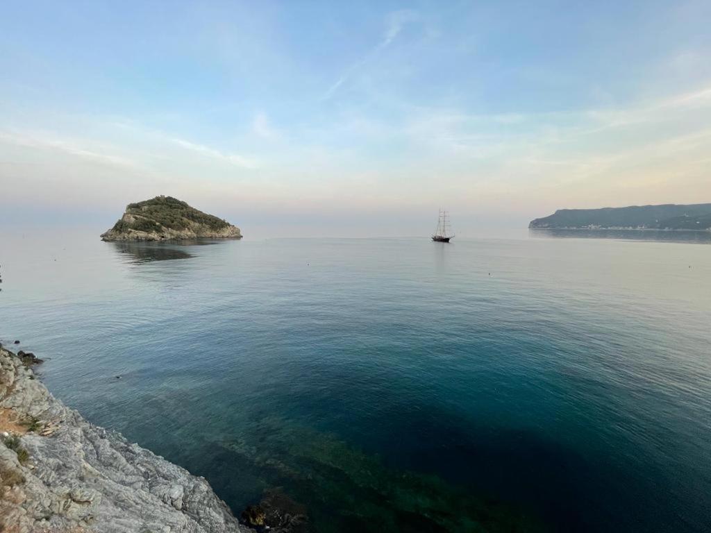 Una Finestra Sul Mare Home 2 Bergeggi Buitenkant foto